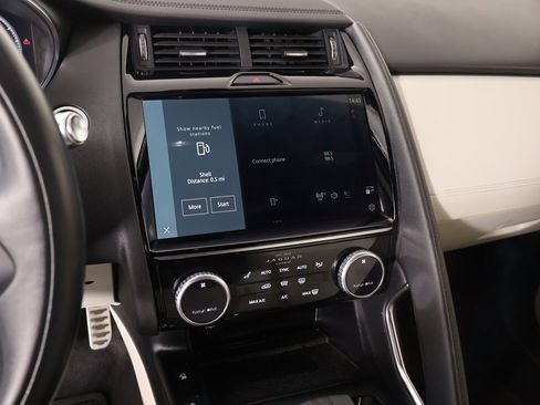 Used 2021 Jaguar E-PACE SE image 5