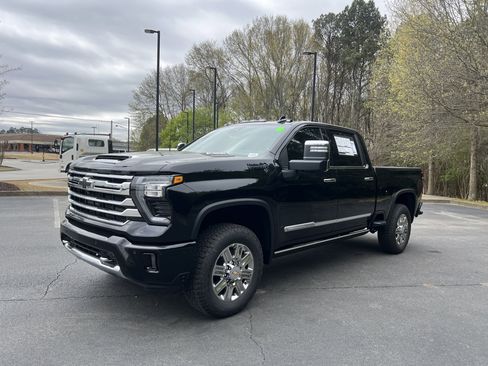 New 2026 Chevrolet Silverado 2500 High Country w/ Technology Package AWD/4WD image 5