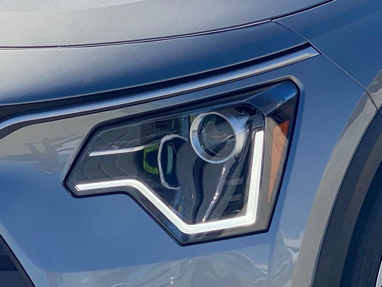 New 2026 Kia Niro EX FWD image 8