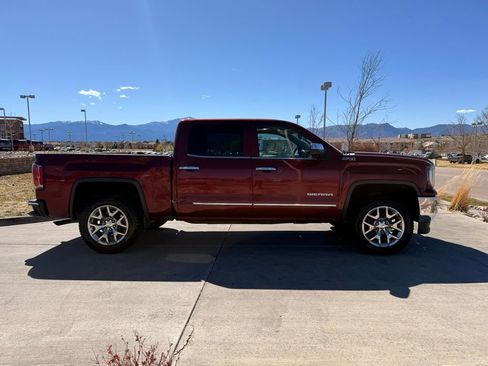 Used 2017 GMC Sierra 1500 SLT w/ SLT Premium Package AWD/4WD image 10