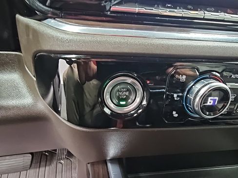 Used 2023 GMC Sierra 1500 SLT w/ SLT Premium Package image 22