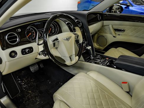 Used 2018 Bentley Flying Spur W12 AWD/4WD image 3
