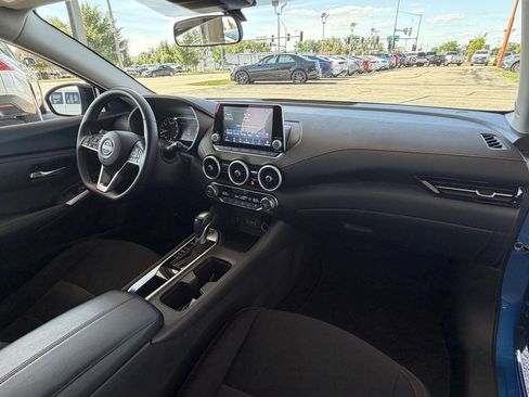 Used 2025 Nissan Sentra SR FWD image 24