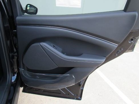 Used 2025 Ford Mustang Mach-E Select w/ Comfort Package Lite image 23