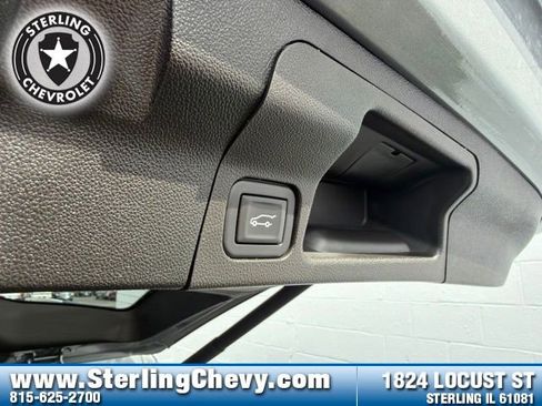 Used 2023 GMC Acadia SLT AWD/4WD image 25