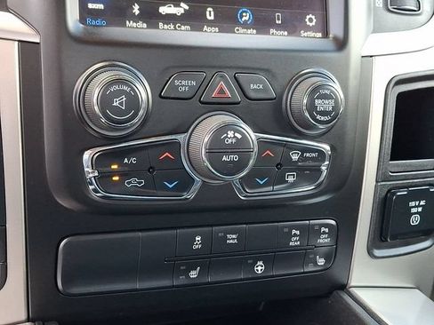 Used 2019 RAM 1500 Big Horn AWD/4WD image 17