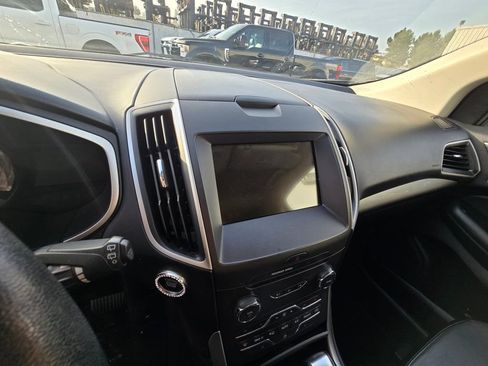 Used 2018 Ford Edge SEL w/ Equipment Group 201A image 10