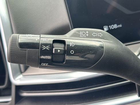 Certified 2025 Kia Sorento SX FWD image 17