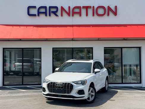 Used 2020 Audi Q3 2.0T Premium AWD/4WD image 2