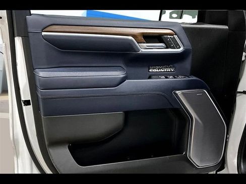 Certified 2022 Chevrolet Silverado 1500 High Country w/ High Country Premium Package image 20