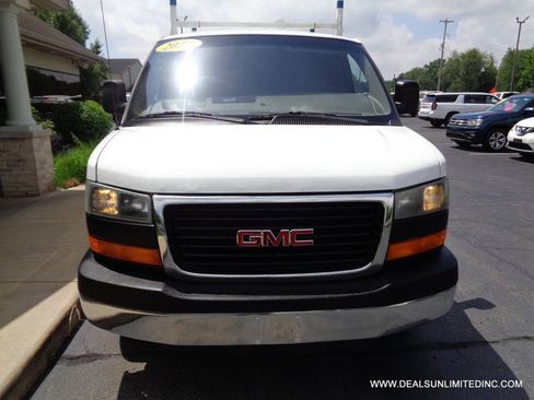 Used 2014 GMC Savana 2500 Extended RWD image 21