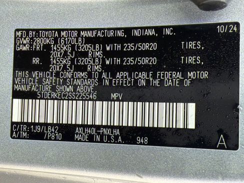 Used 2025 Toyota Sienna Platinum FWD image 20