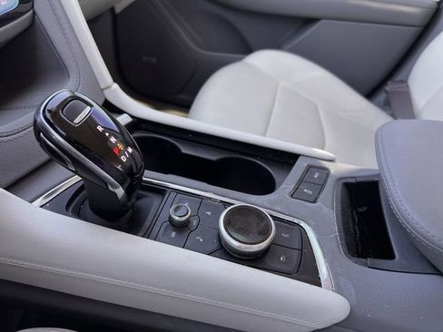 Certified 2023 Cadillac XT6 Premium Luxury image 20