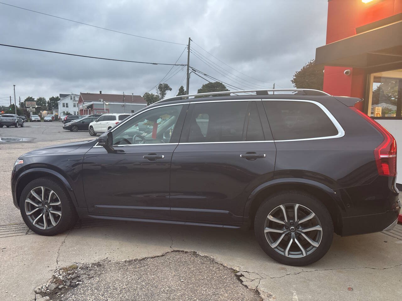 Used 2019 Volvo XC90 T6 Momentum w/ Advanced Package AWD/4WD image 6
