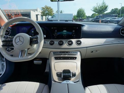 Used 2021 Mercedes-Benz E 450 4MATIC Cabriolet image 13