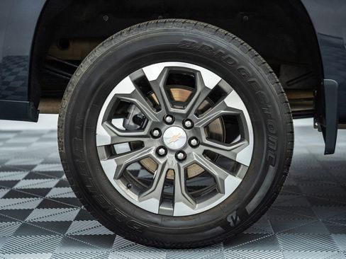 Used 2024 Chevrolet Silverado 1500 High Country w/ Technology Package image 17