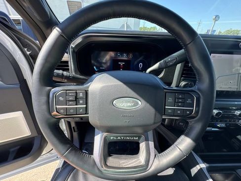 Used 2025 Ford F350 Platinum image 17