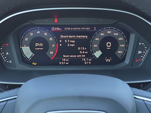 New 2025 Audi Q3 2.0T Premium image 19