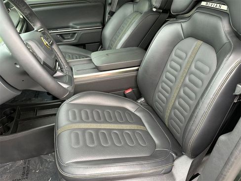 Used 2025 Rivian R1T Adventure image 5