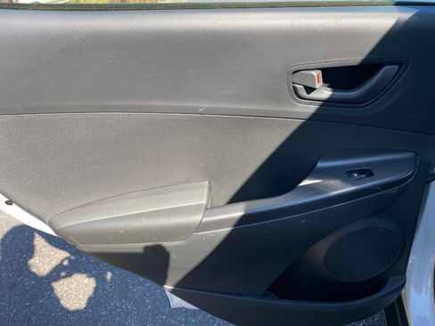 Used 2019 Hyundai Kona SE image 24