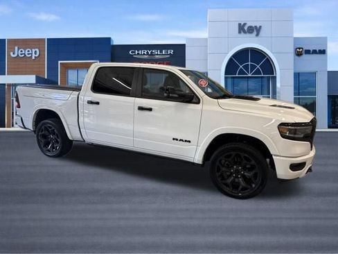 Used 2024 RAM 1500 Limited AWD/4WD image 9