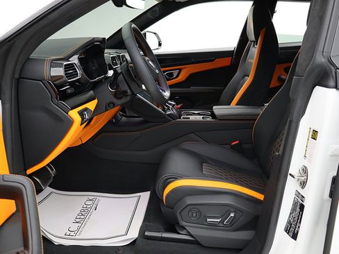 Used 2024 Lamborghini Urus S image 43