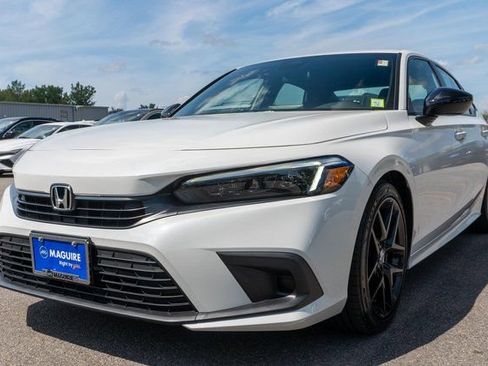 Used 2024 Honda Civic Sport image 2