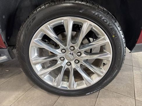 Used 2018 Cadillac Escalade Luxury image 10