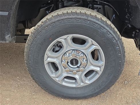 New 2025 Ford F350 XLT w/ 360-Degree Camera Package image 7