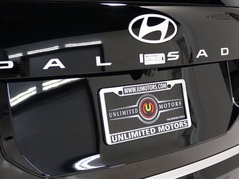 Used 2026 Hyundai Palisade Calligraphy image 11