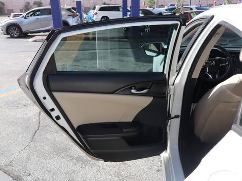 Used 2017 Honda Civic EX image 12