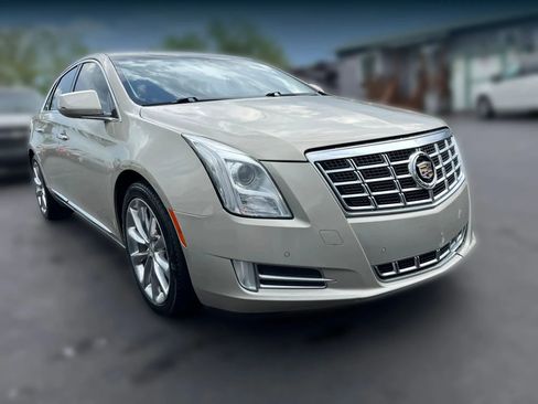 Used 2014 Cadillac XTS Luxury image 3