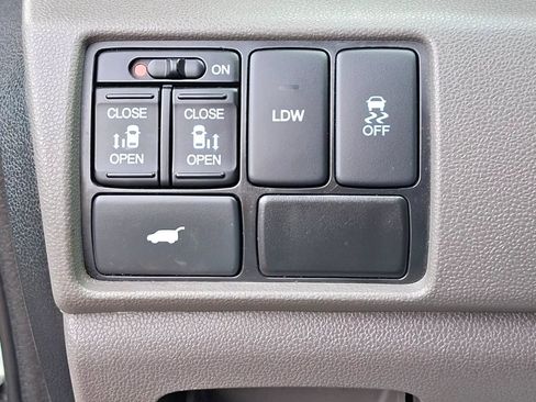 Used 2016 Honda Odyssey EX-L image 27