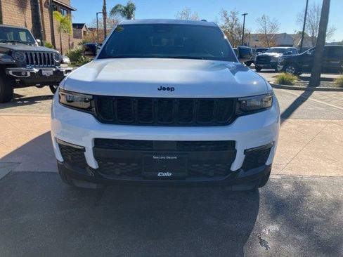 New 2025 Jeep Grand Cherokee L Limited image 3