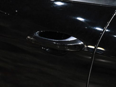 Used 2018 Porsche Panamera 4 image 35