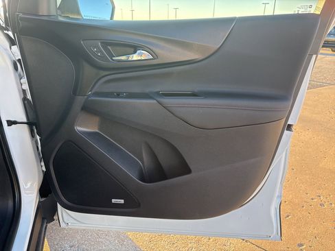 Used 2024 Chevrolet Equinox RS w/ RS Leather Package AWD/4WD image 26