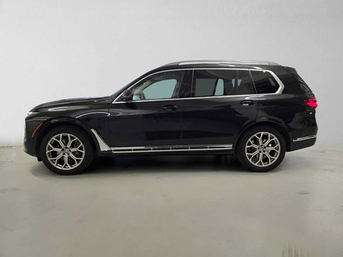 Used 2025 BMW X7 xDrive40i AWD/4WD image 2