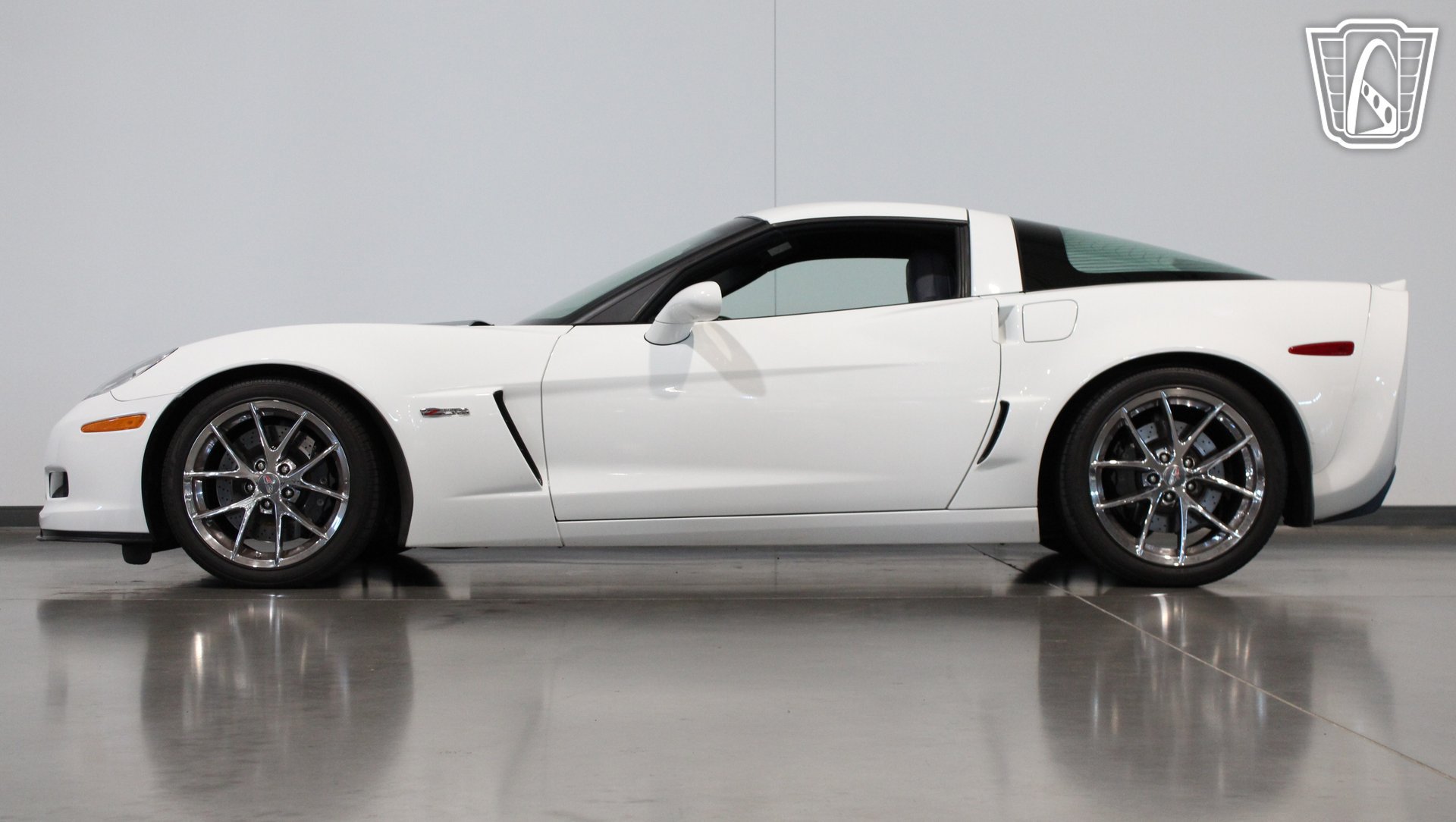 Used 2013 Chevrolet Corvette Z06 w/ 3LZ Preferred Equipment Group RWD image 30