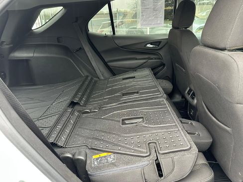 Used 2020 Chevrolet Equinox LT image 31