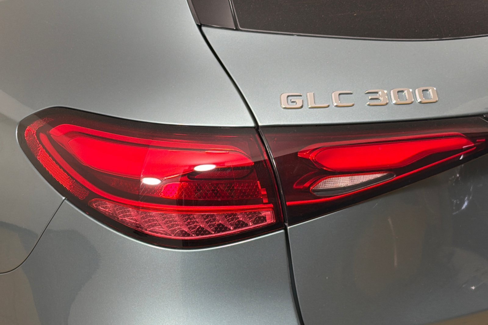 Used 2026 Mercedes-Benz GLC 300 image 25