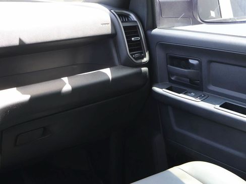 Used 2022 RAM 2500 Tradesman w/ Chrome Appearance Group AWD/4WD image 15