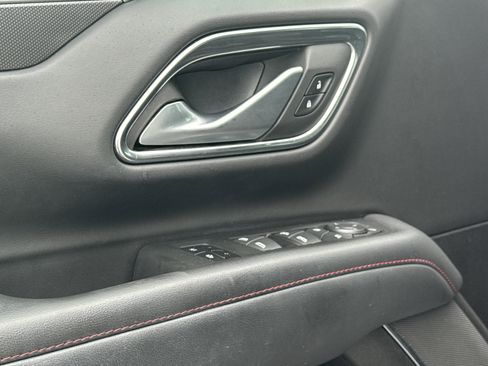 Used 2022 Chevrolet Suburban RST w/ Sport Performance Package image 26