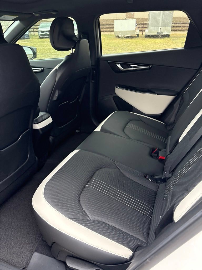 Certified 2024 Kia EV6 GT-Line AWD/4WD image 10