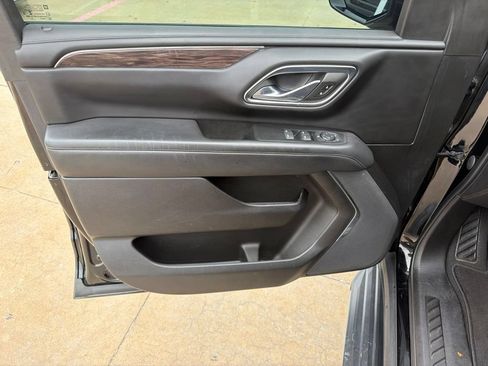 Used 2023 Chevrolet Tahoe LS RWD image 12