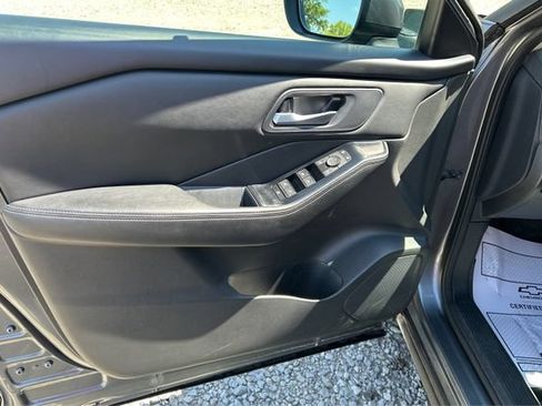 Used 2024 Nissan Rogue SV AWD/4WD image 20