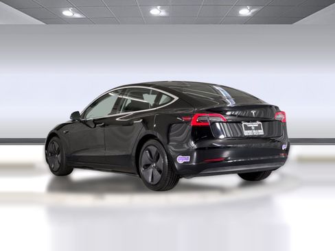 Used 2018 Tesla Model 3 Long Range RWD image 3
