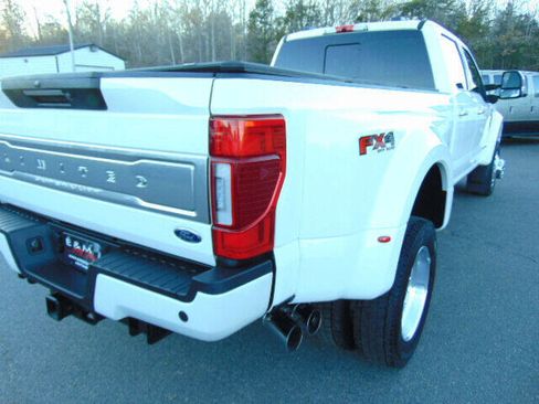 Used 2022 Ford F450 Limited w/ FX4 Off-Road Package image 44