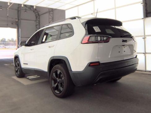 Used 2020 Jeep Cherokee Latitude Plus FWD image 5