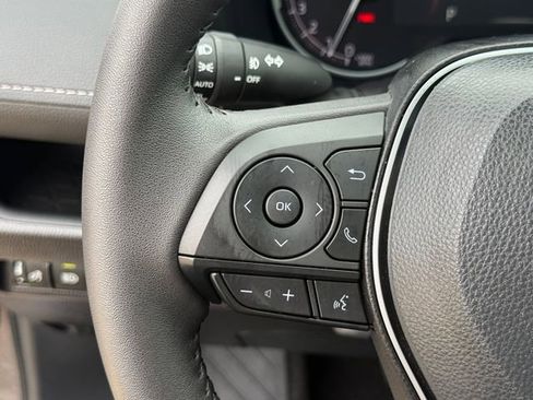 Used 2025 Toyota RAV4 XLE Premium image 19