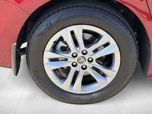 Certified 2025 Toyota Sienna XLE w/ XLE Plus Package AWD/4WD image 14